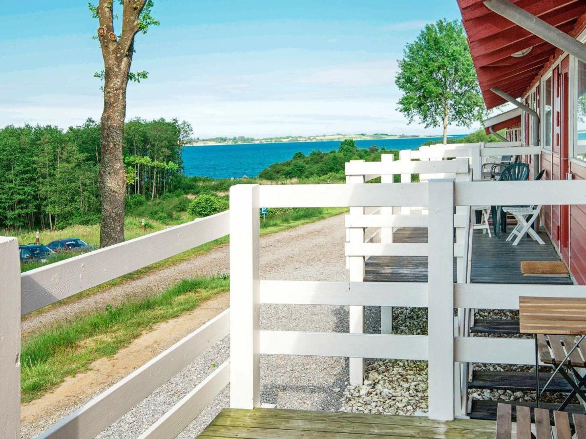 6 Person Holiday Home In Aabenraa Rum bild