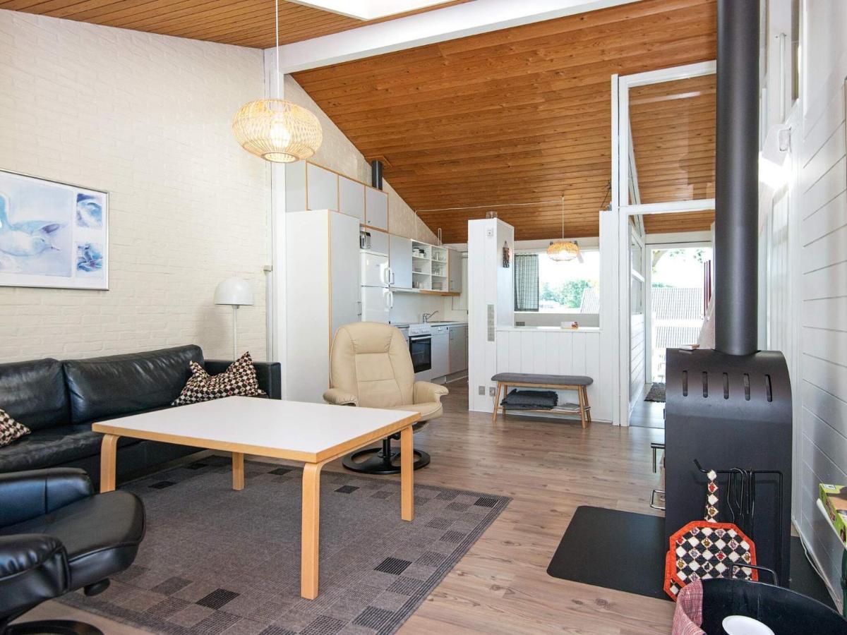 6 Person Holiday Home In Aabenraa Exteriör bild